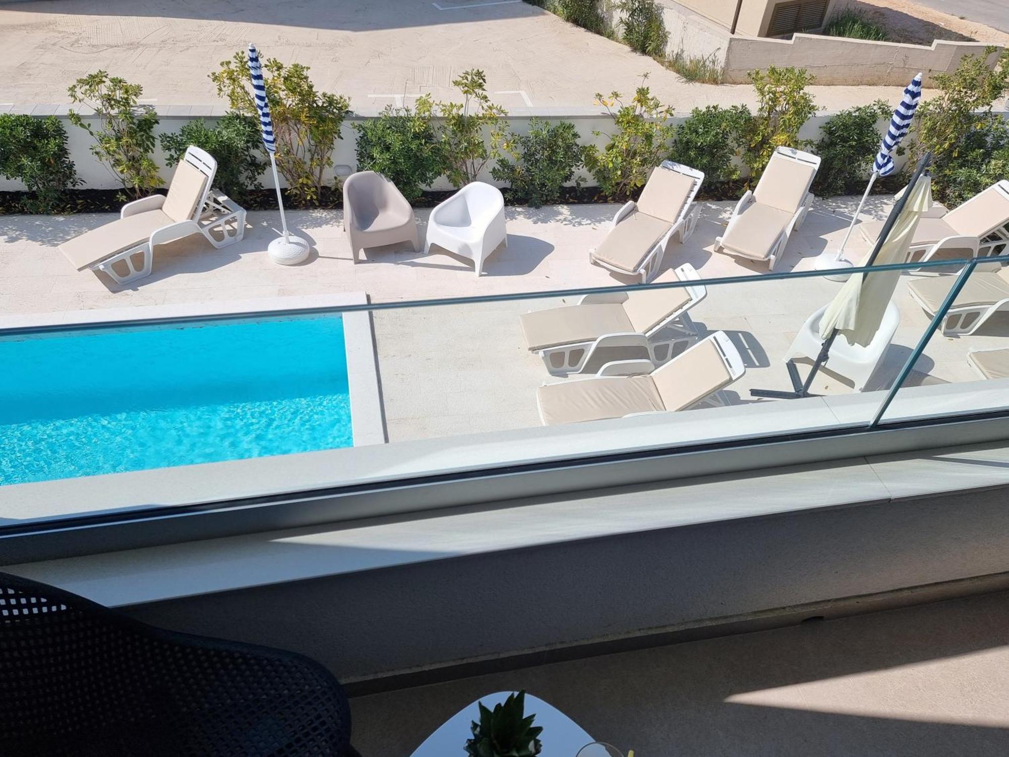 Villa Shark Deluxe Новаля Стая снимка