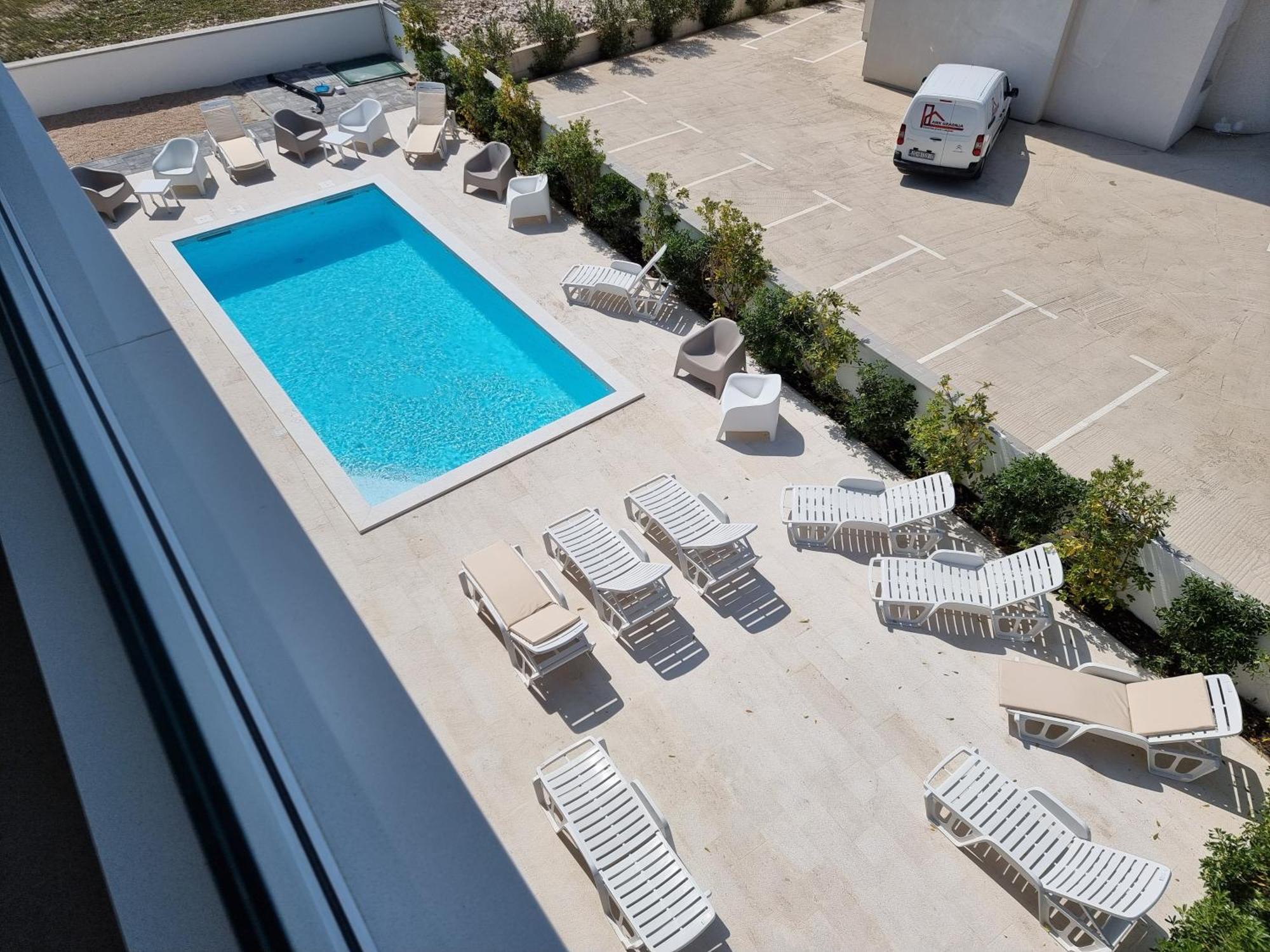 Villa Shark Deluxe Новаля Стая снимка