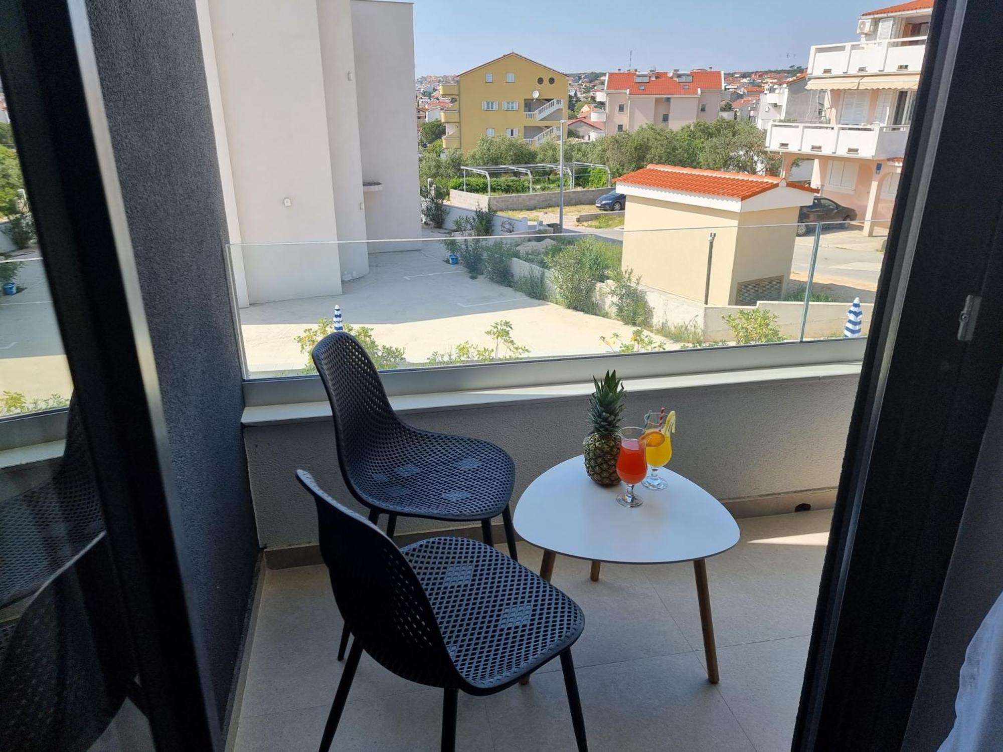 Villa Shark Deluxe Новаля Стая снимка